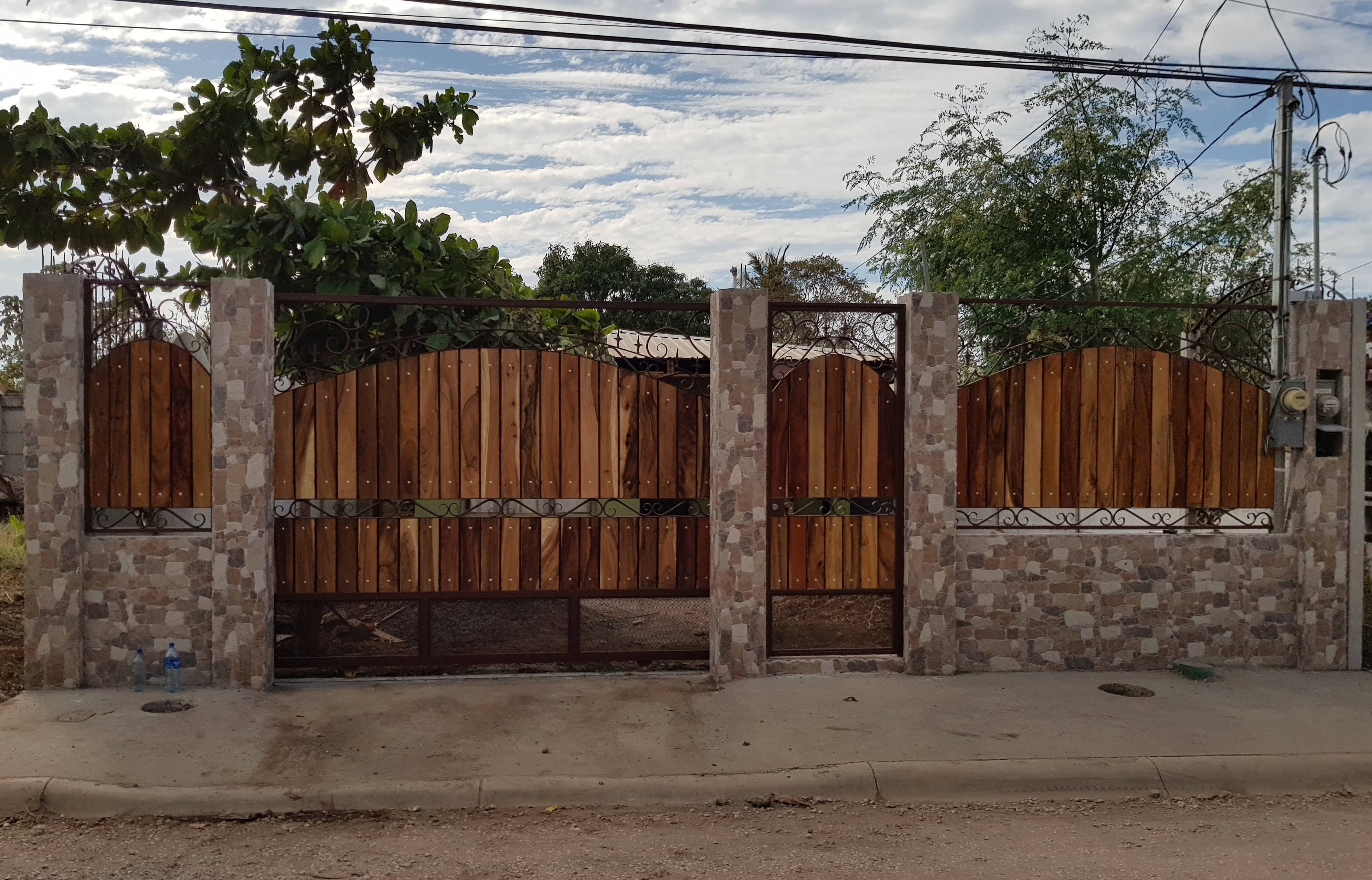 Portones