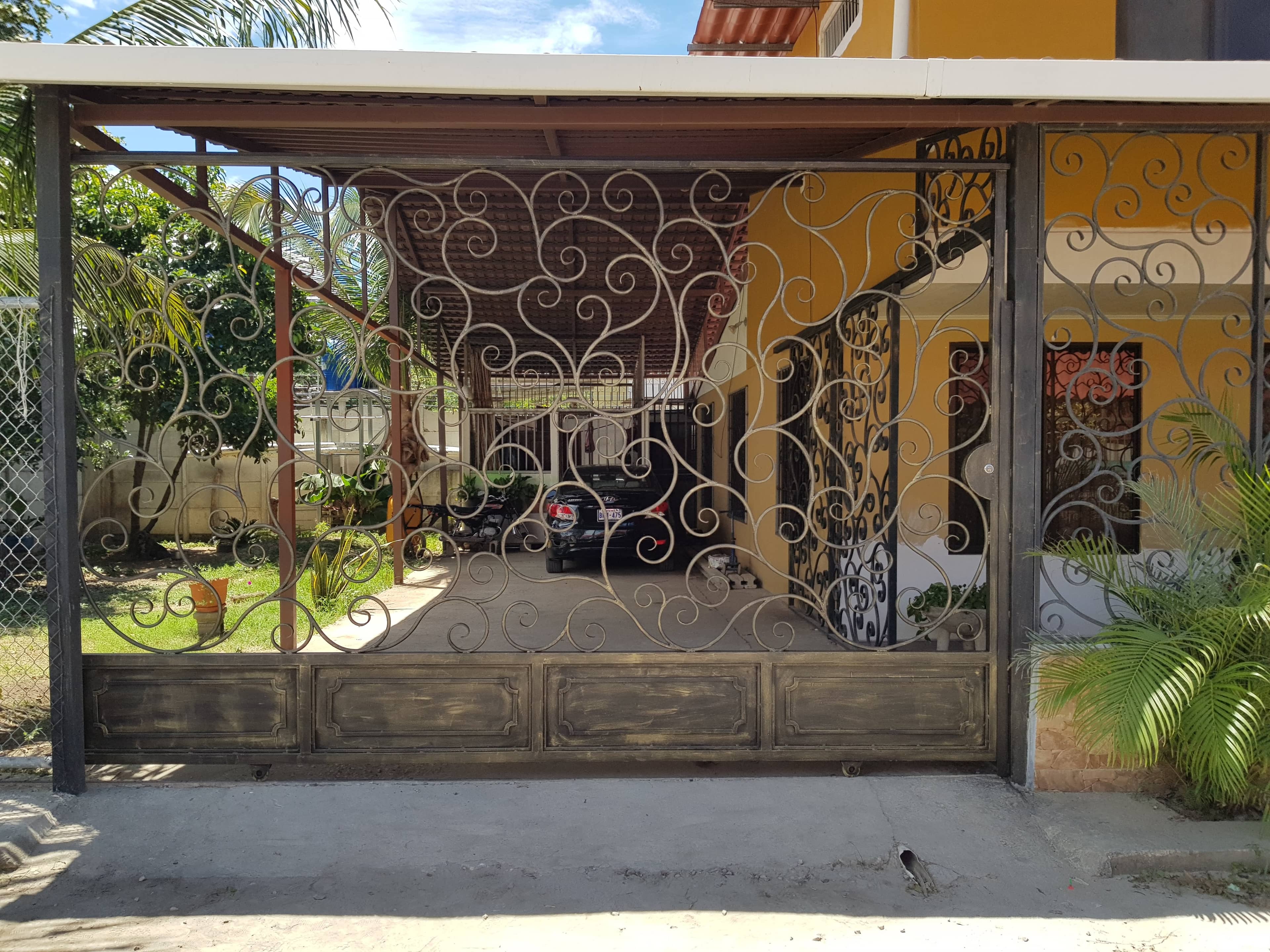 Portón de colocho