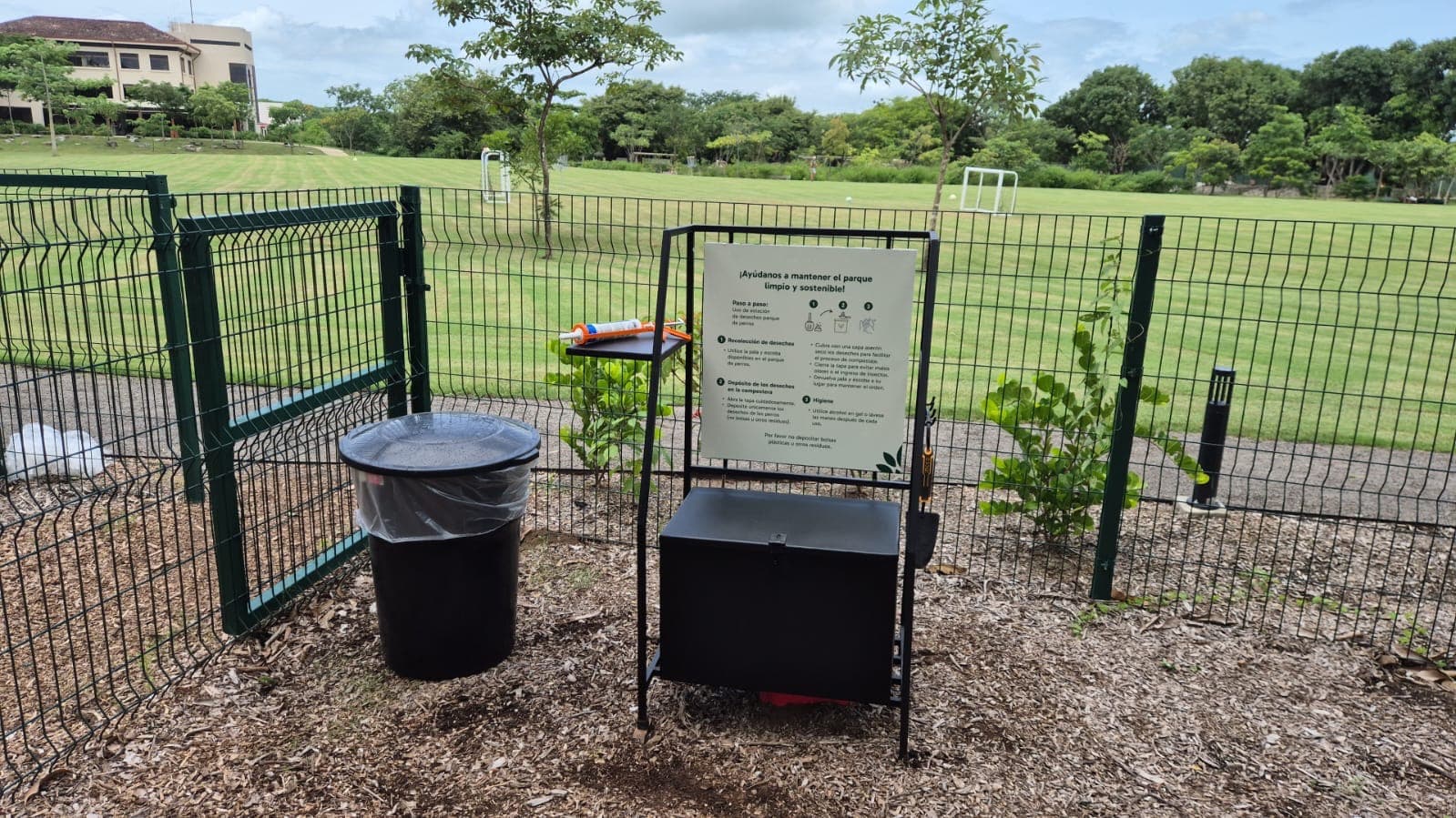 Base de rótulo con caja